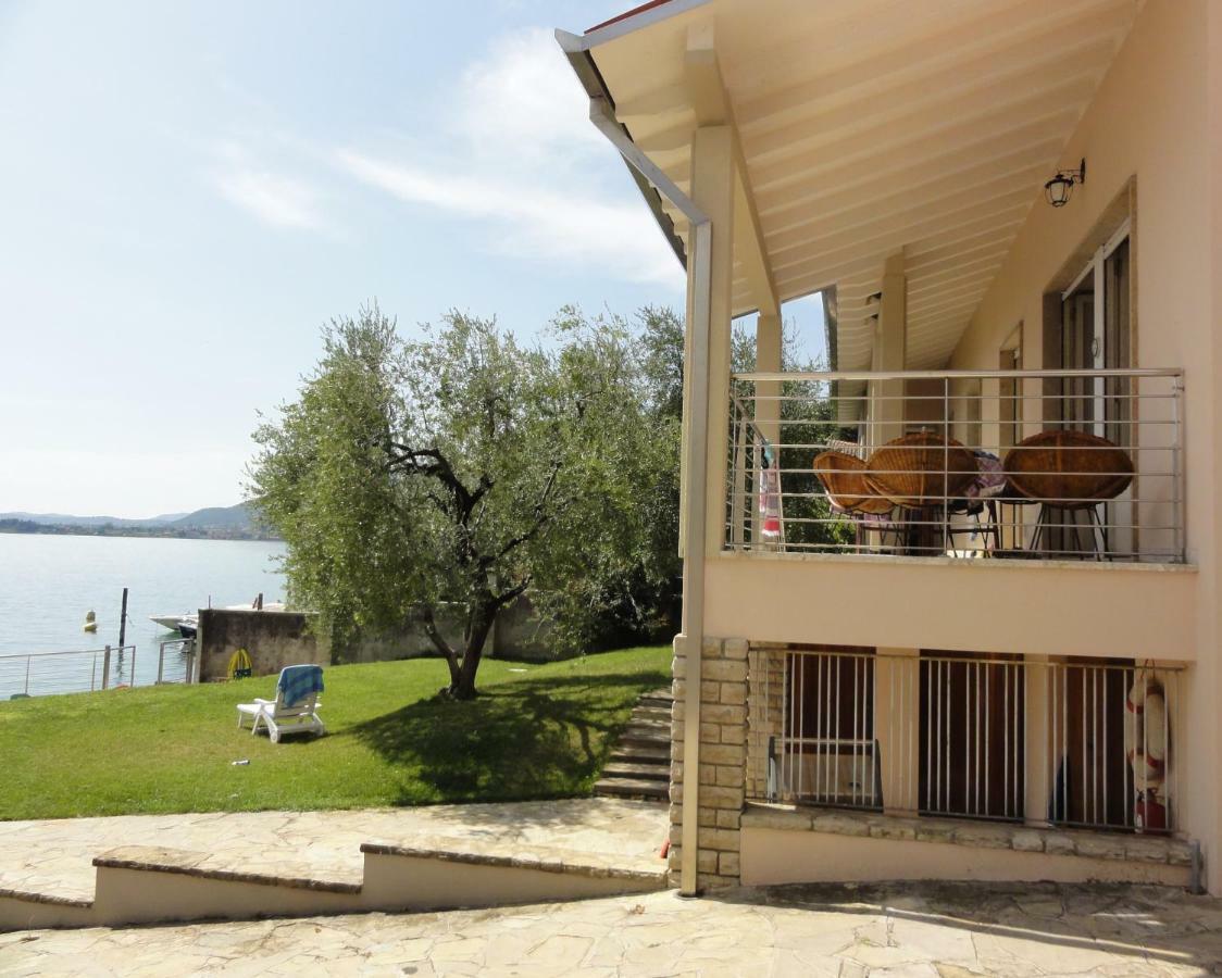 Freddy Holiday House Predore Exterior photo